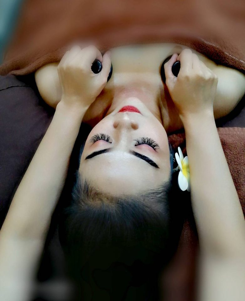 นวดศร๊ษะอินเดีย นวดศร๊ษะอินเดีย